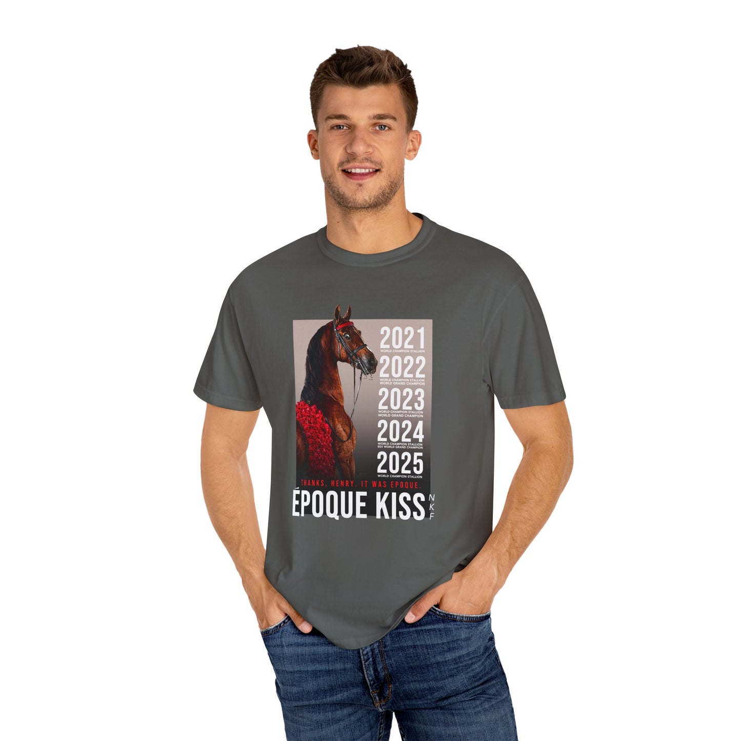 Époque Kiss - Front Design - Comfort Colors Tee